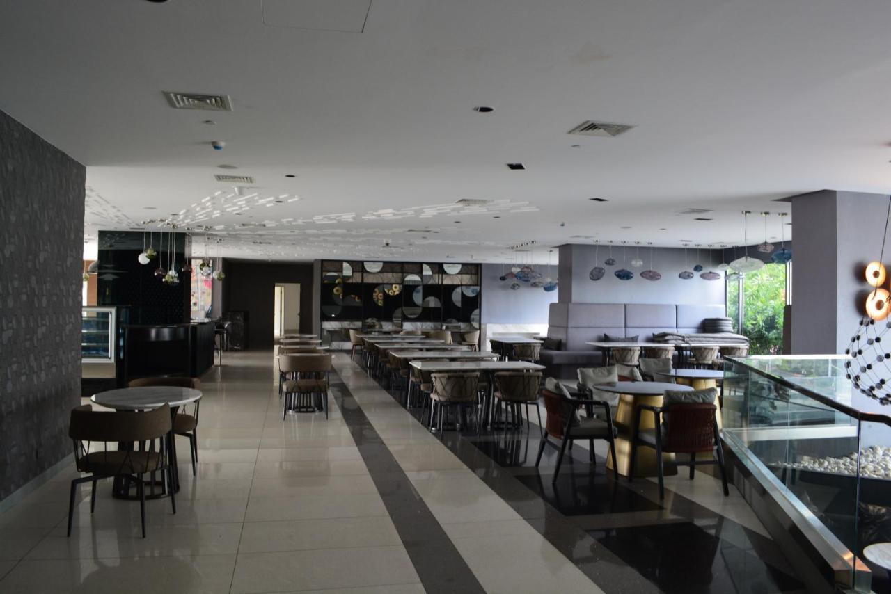 Luxxe Interior Design Condo - Novotel Residences At Acqua Private Residences Mandaluyong Esterno foto